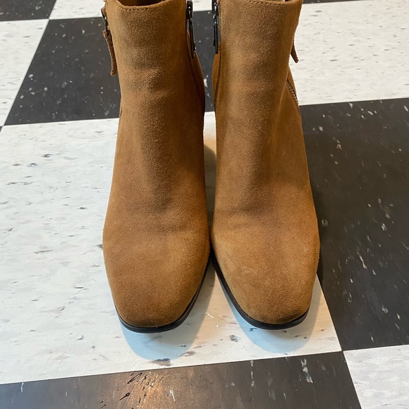 Blondo Ankle boots, size 9 - Picture 2 of 3